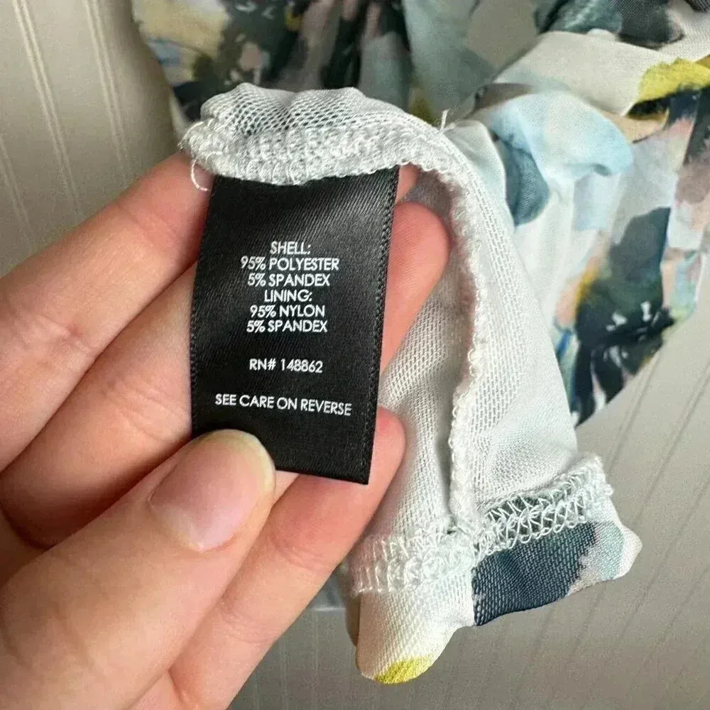 Torrid stretch mesh crewneck ruched short sleeve watercolor floral top 4X D45 - Image 6