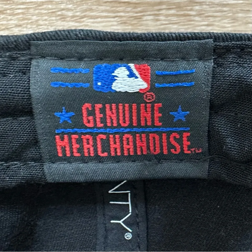 New Era Women's San Francisco 9Twenty Strapback Hat Black - Image 11