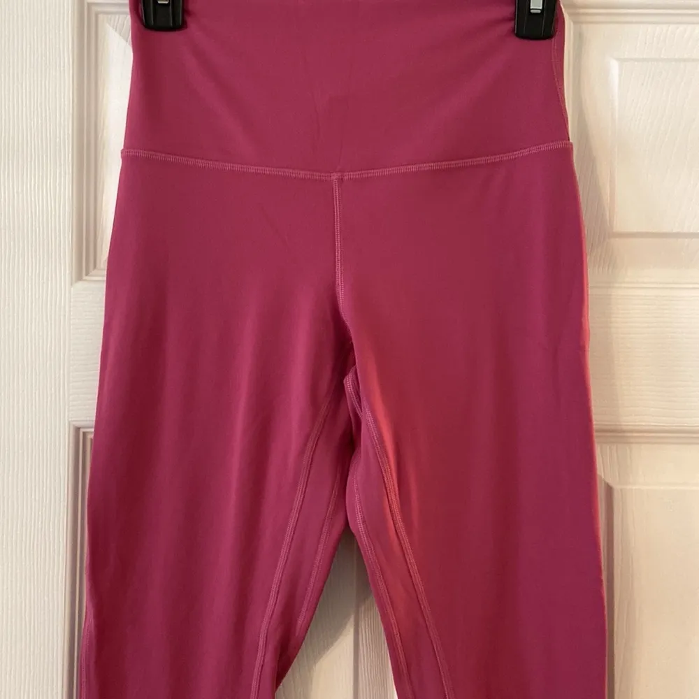 Lululemon Pink High-Waisted Leggings size 6 please see all photos excellent cond - Image 2