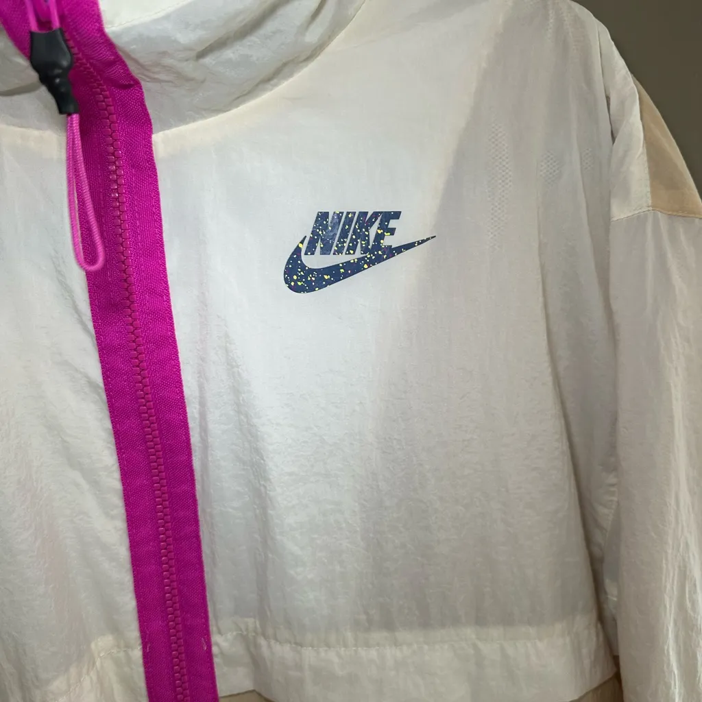 Nike White and Beige Jacket with Pink Accent - Image 2