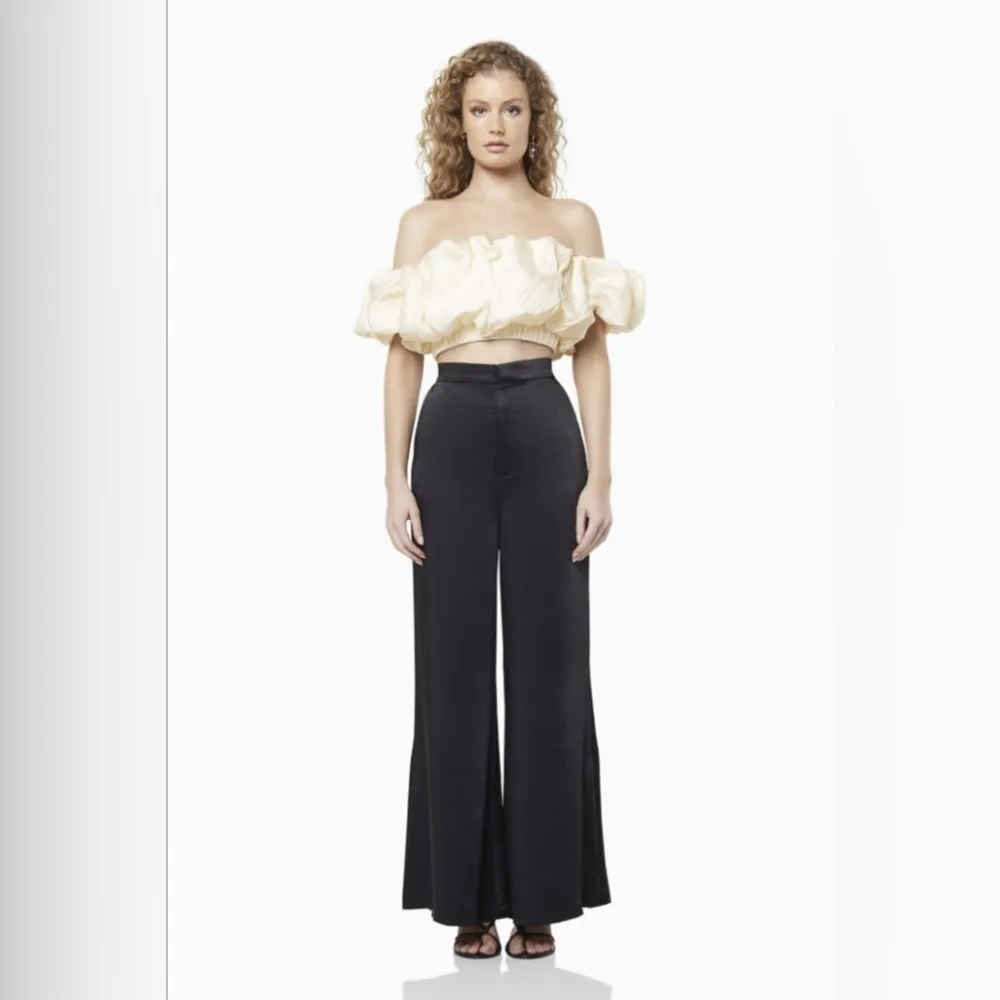 Elliatt Rejoice Crop Top Cream Size Small NWT - Image 5