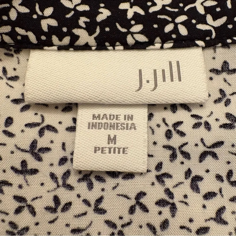 J. Jill Black and White Button Down Shirt Lightweight Ultra Soft Womens Medium Size undefined - Image 5