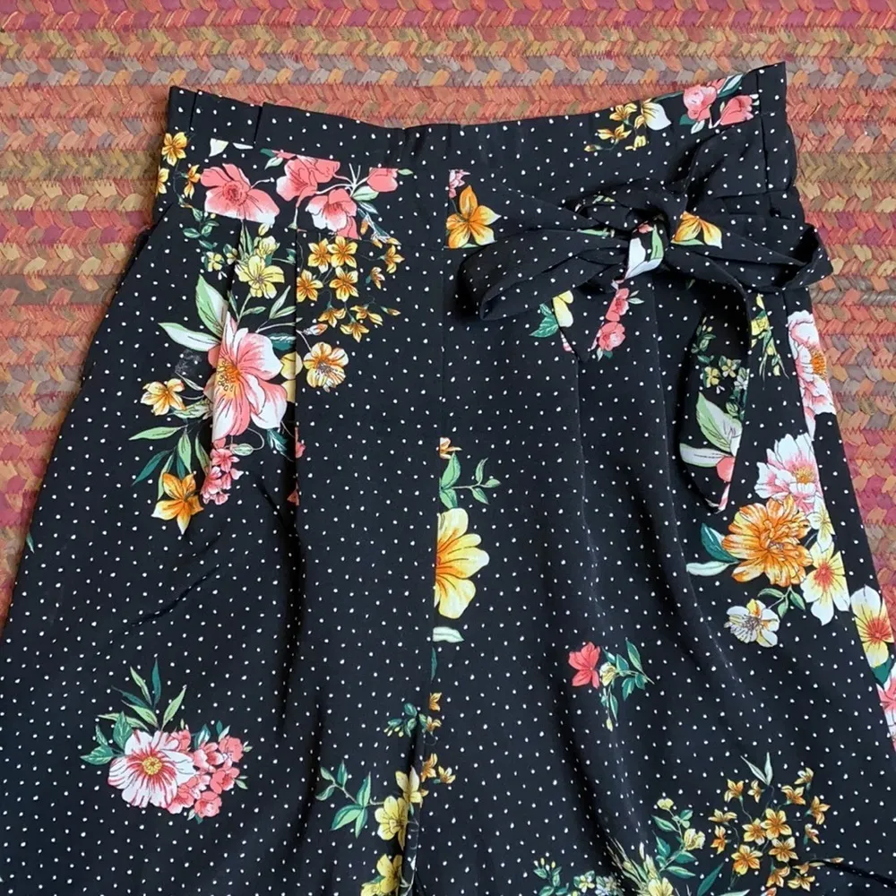 POLKA DOT FLORAL WIDE LEG PAPER BAG WAIST PANTS - Image 3