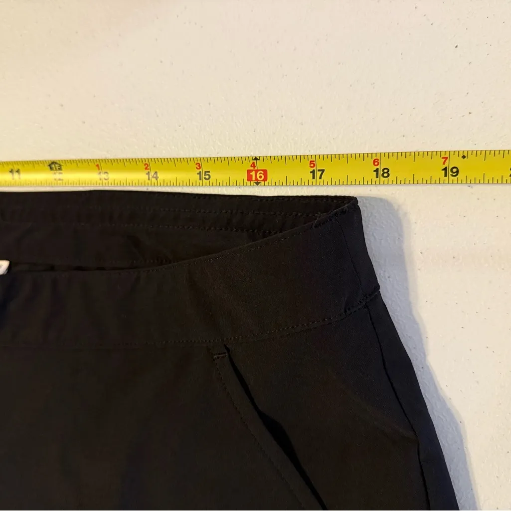 NWT Chico’s Zenergy Black size 2.5 or 14 Neema Snap Dtl Snap Crop Pants MSRP $80 - Image 5