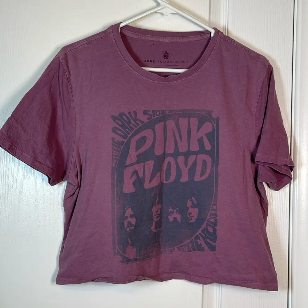 Junk Food Clothing Pink Floyd Purple Crop Shirt Size Med GUC #1316-AZ - Image 2