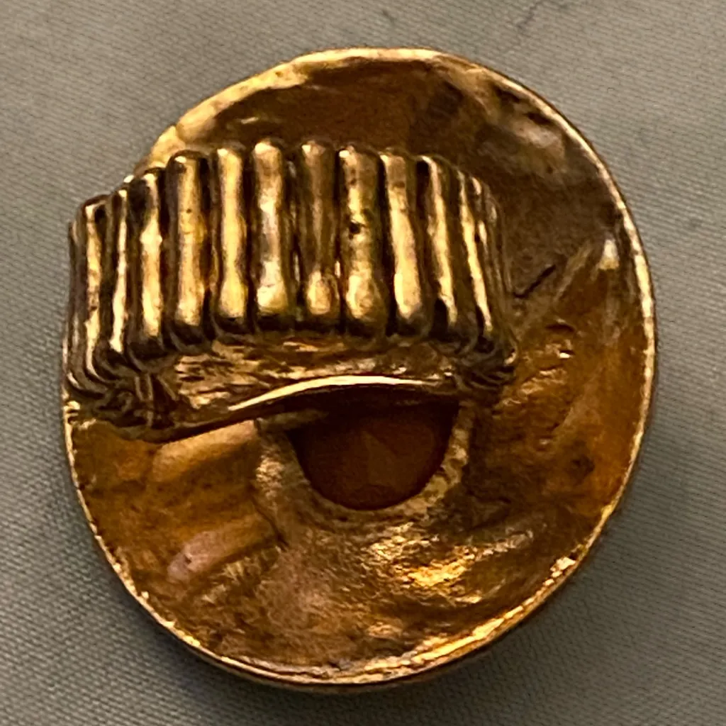 Vintage Womens Elastic Back Cocktail Ring Brown Stone Gold Tone 1.5” Oval - Image 4