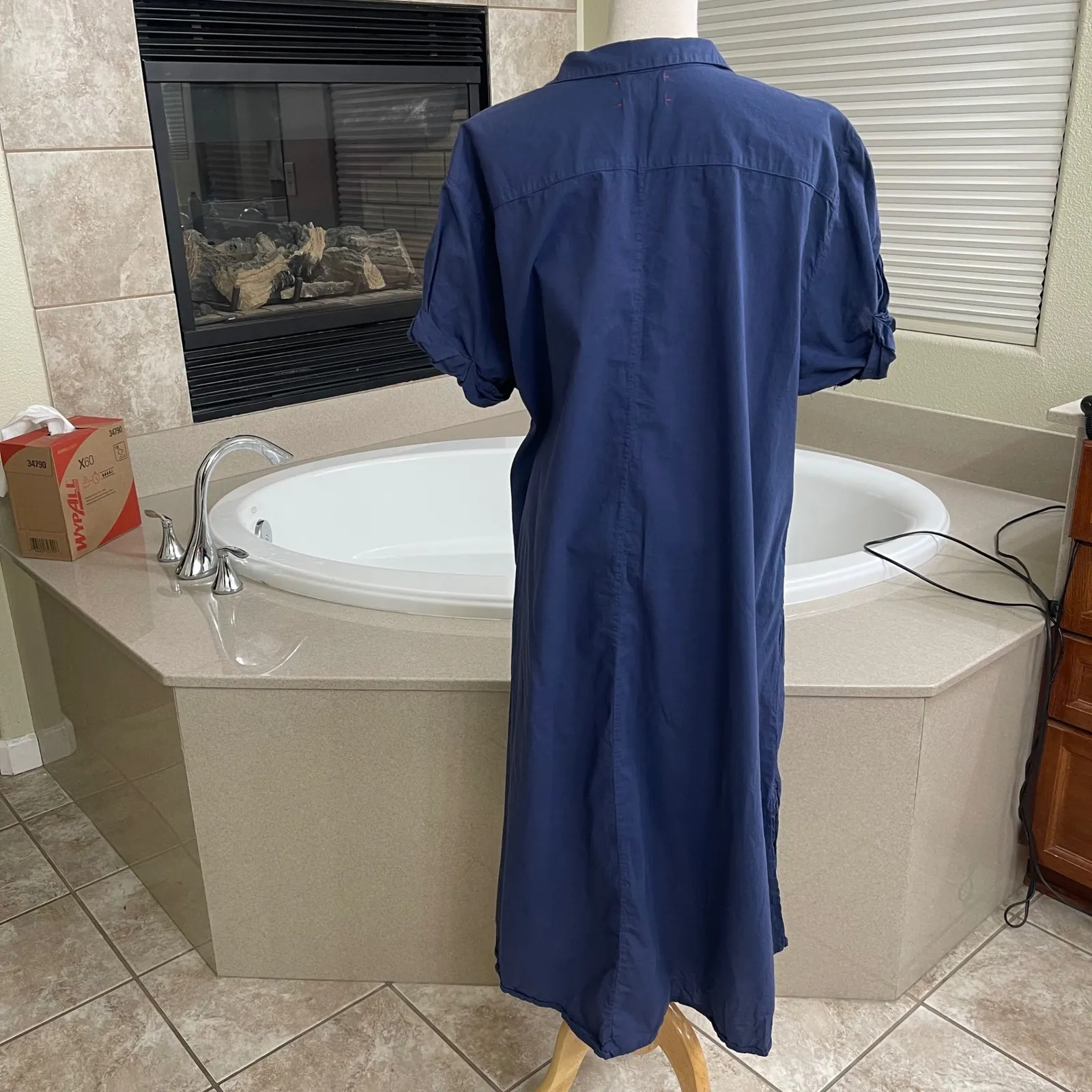 XIRENA Navy Blue Button Front Midi Shirt Dress Rolled Sleeve Side Slit Sz Small - Image 2