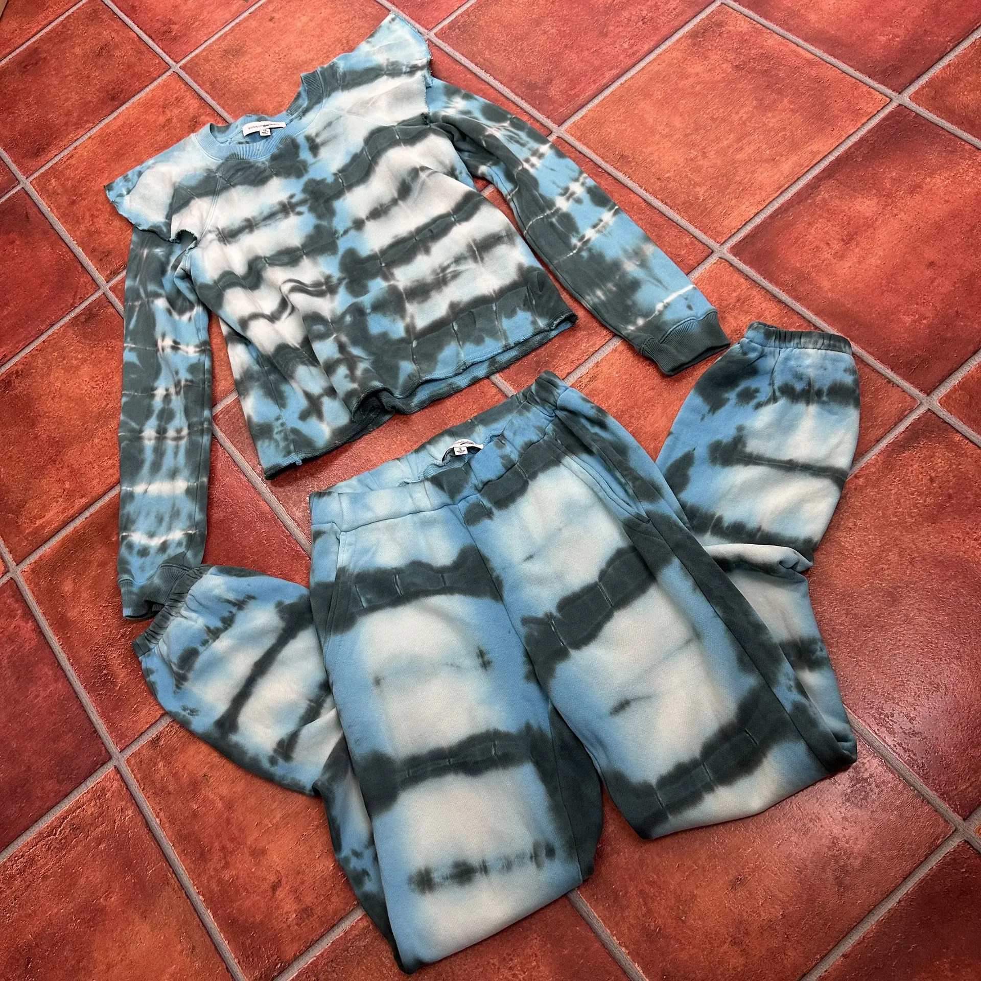 Something Navy Blue Tie-Dye Ruffle Sleeve Casual Sweatshirt Size XS - Image 6