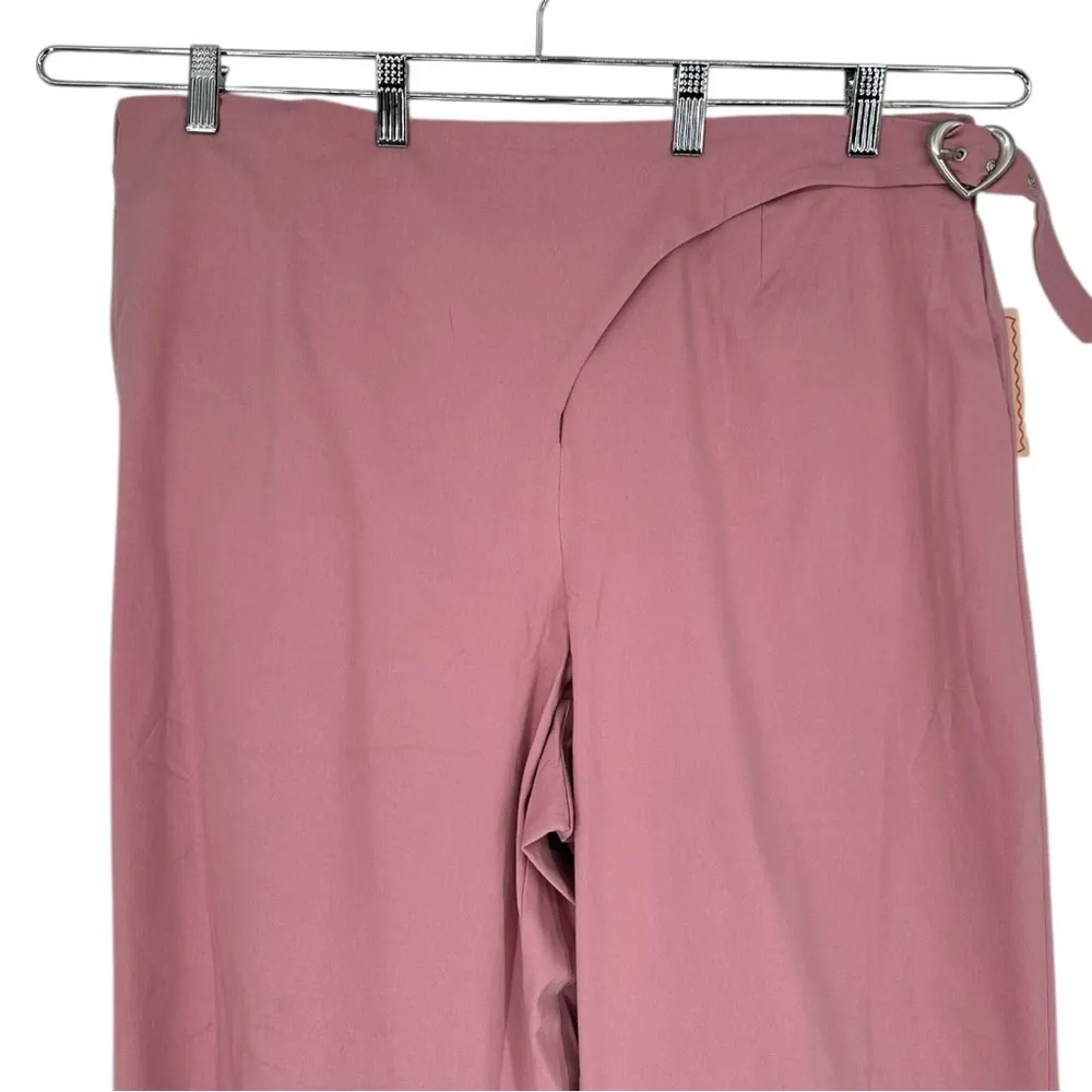 Lovefool Light Pink Pants with Heart Buckle Side Belt size 2X NWT Trousers - Image 2