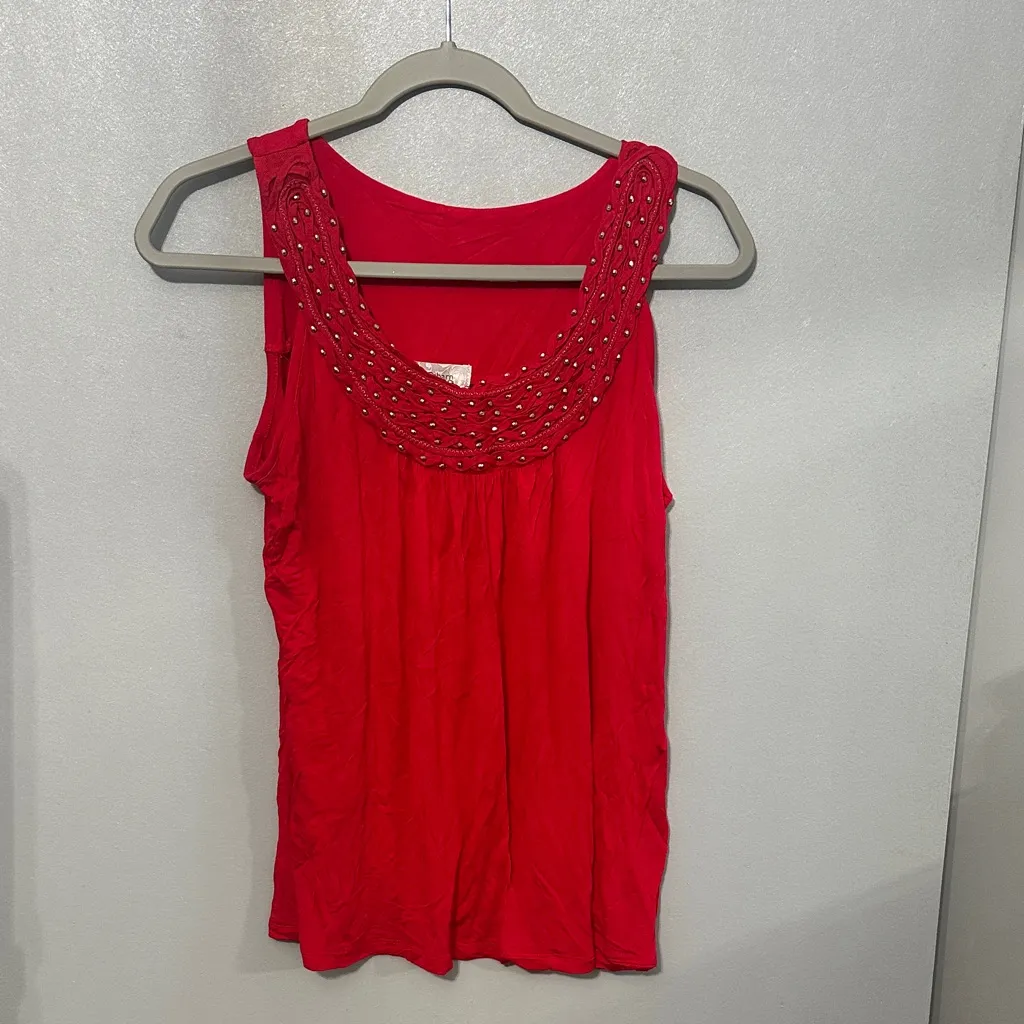 Dressbarn Red Beaded Scoop‎ Neck Tank Top - Image 2