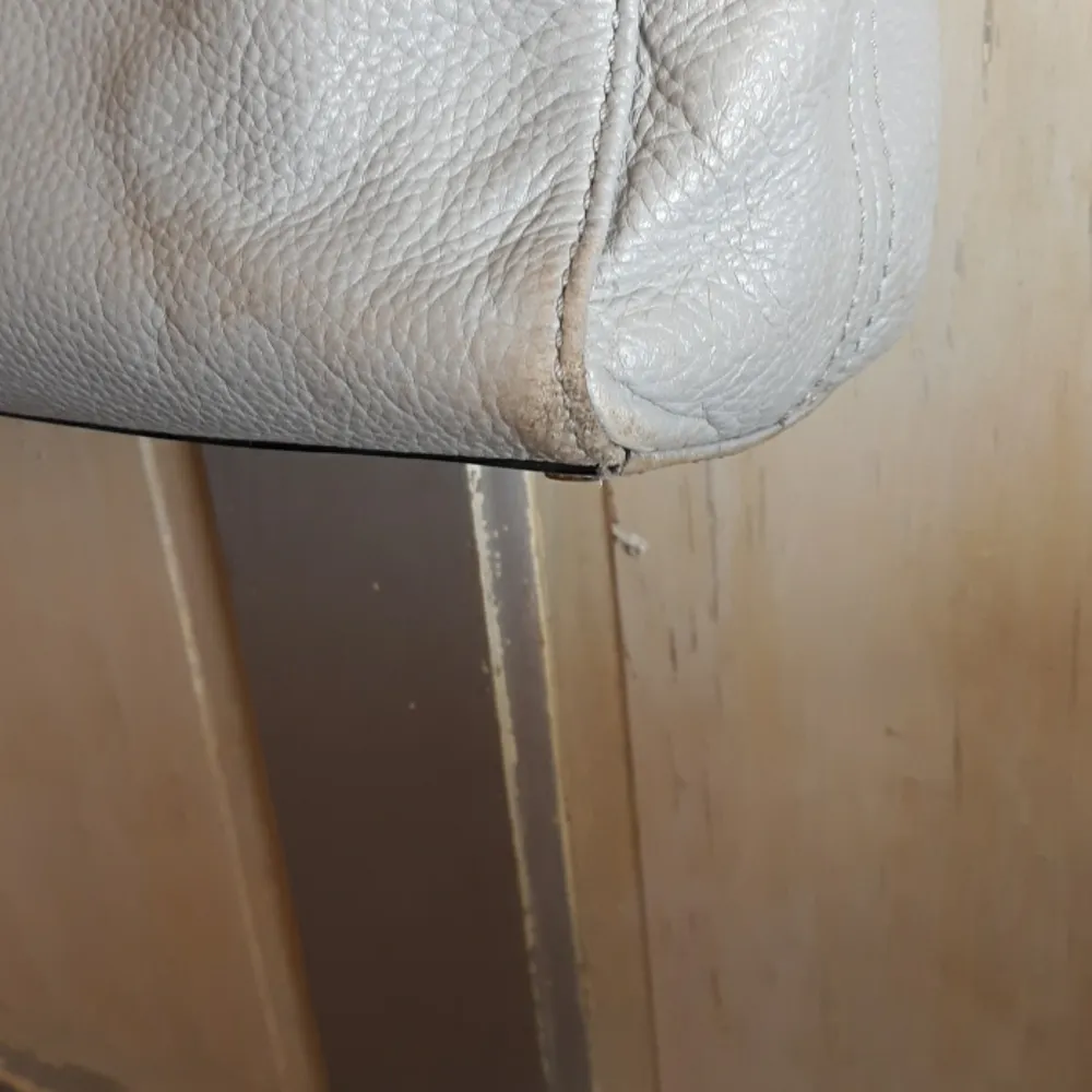 Kate Spade Dove Gray Satchel - Image 4