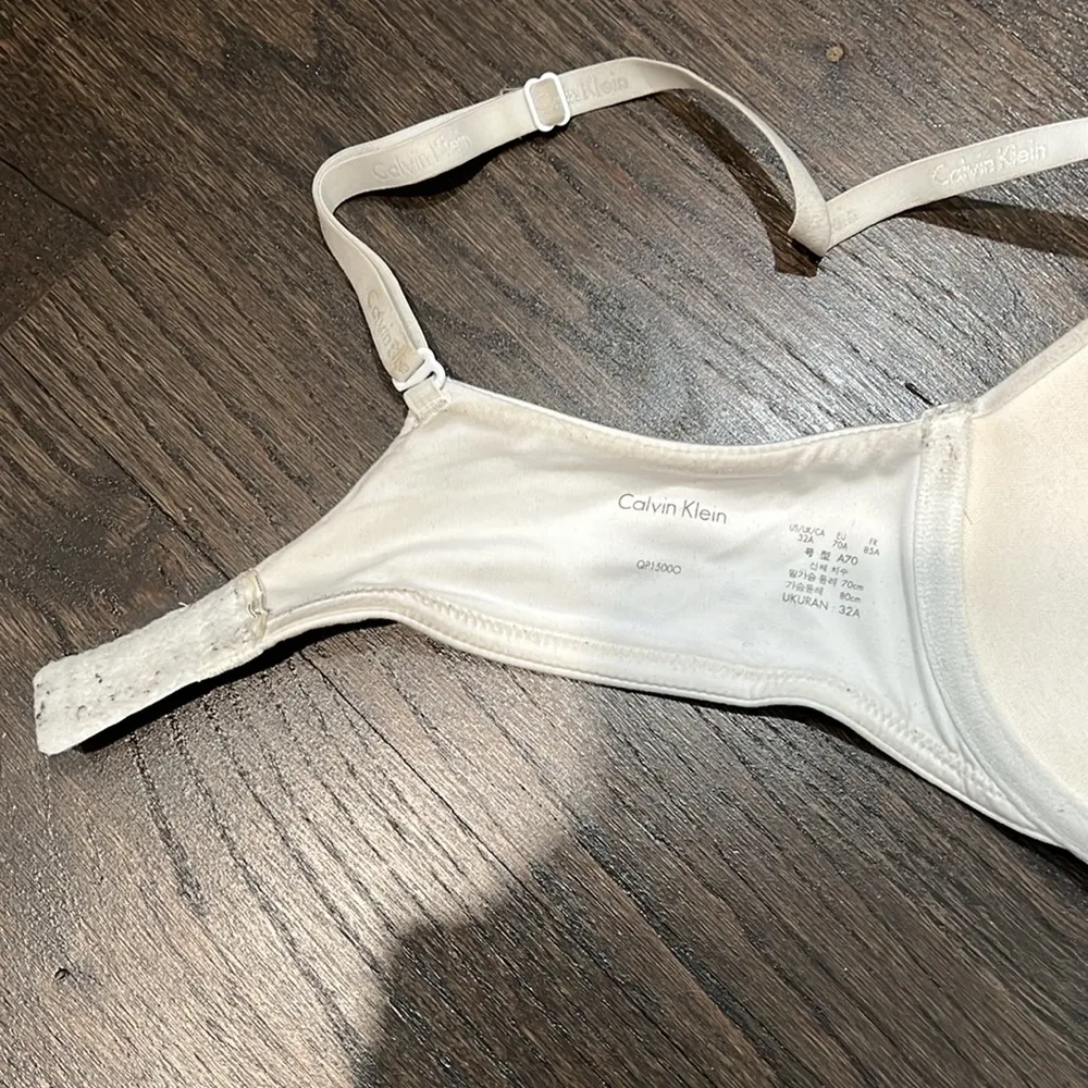 Calvin Klein T shirt bra - Image 4