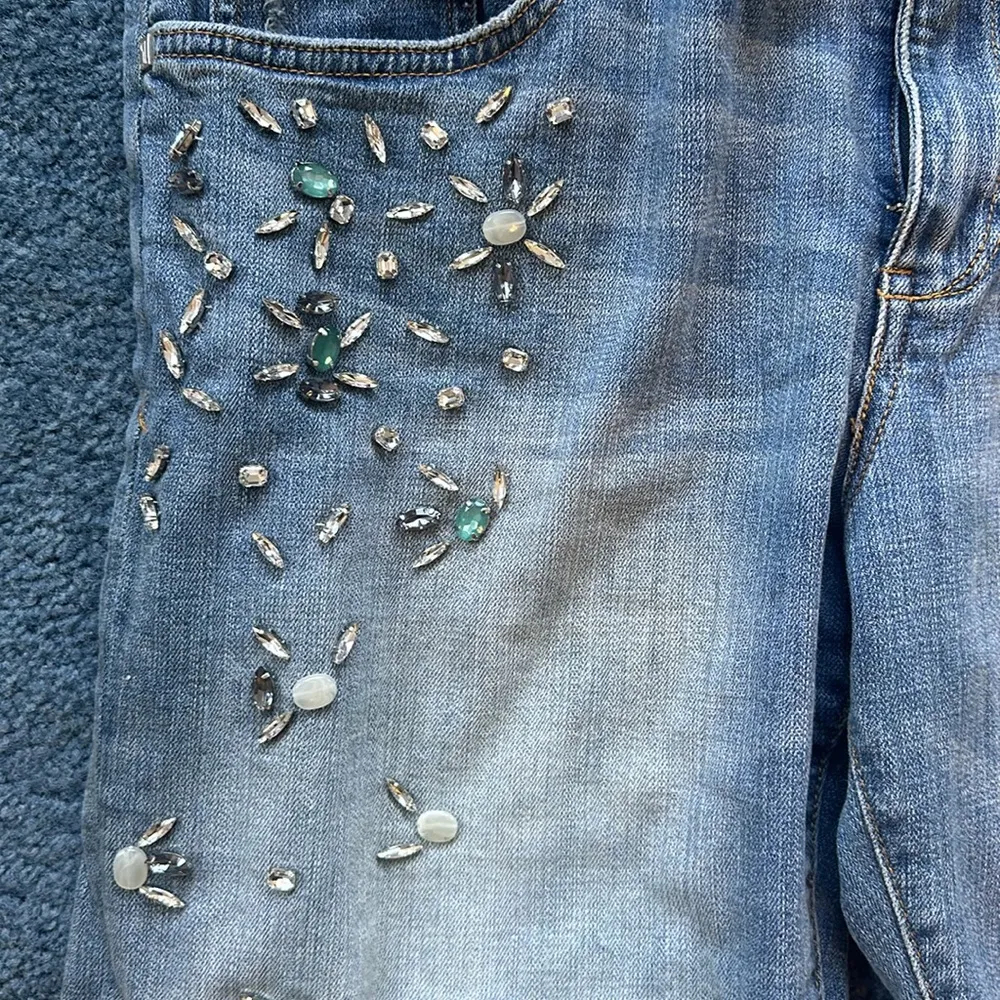 Pilcro and the Letterpress Hyphen size 32 from Anthropologie distressed crop 12 - Image 5