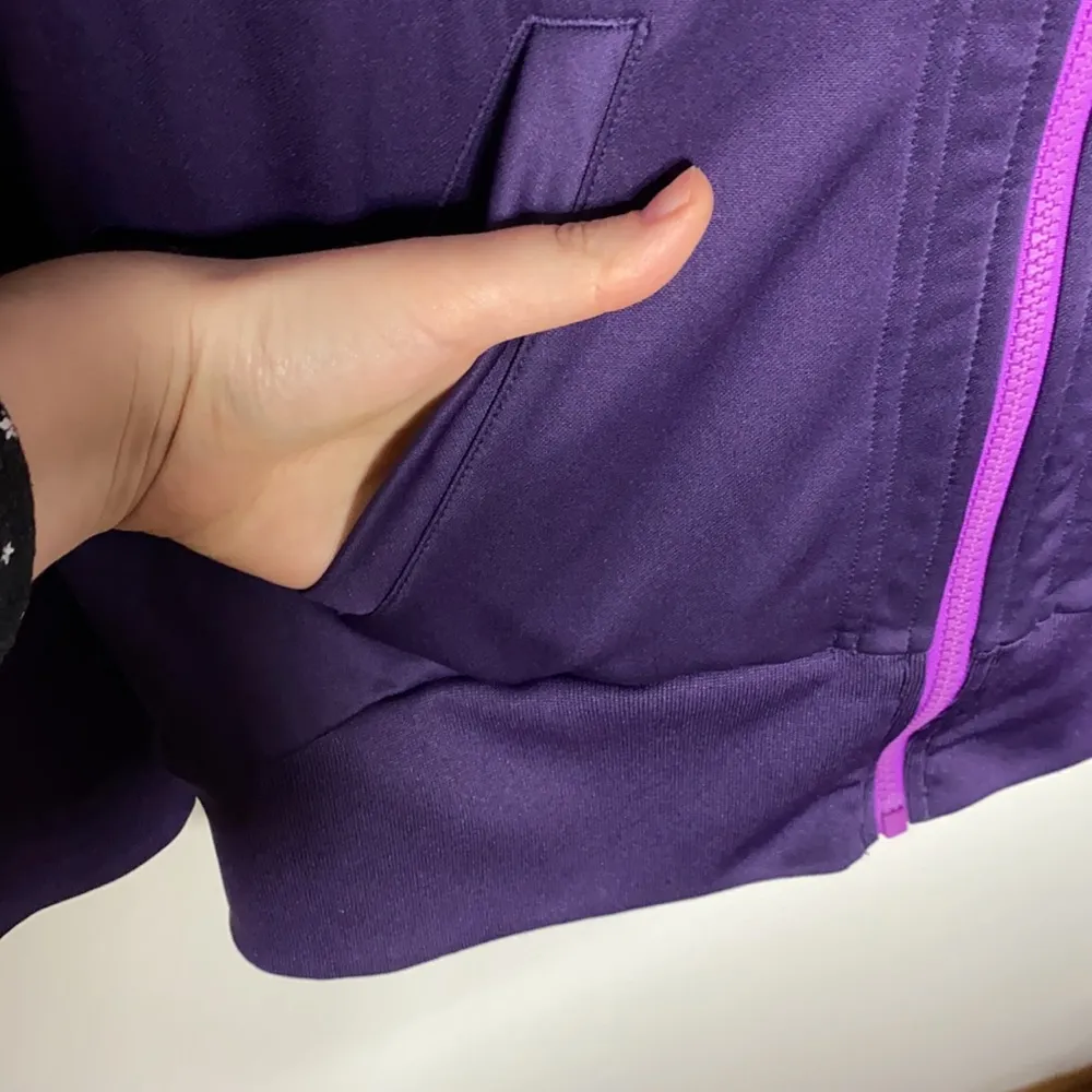 Adidas purple full zip hoodie with contrast pink zip three stripes detail size M - Image 7