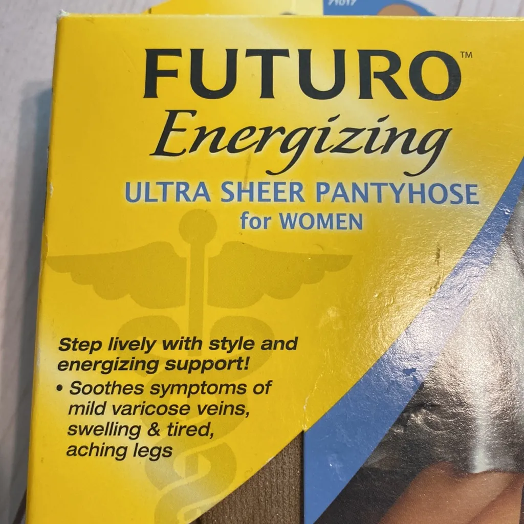 Futuro Sheer Pantyhose Energizing Mild 8 - Image 4