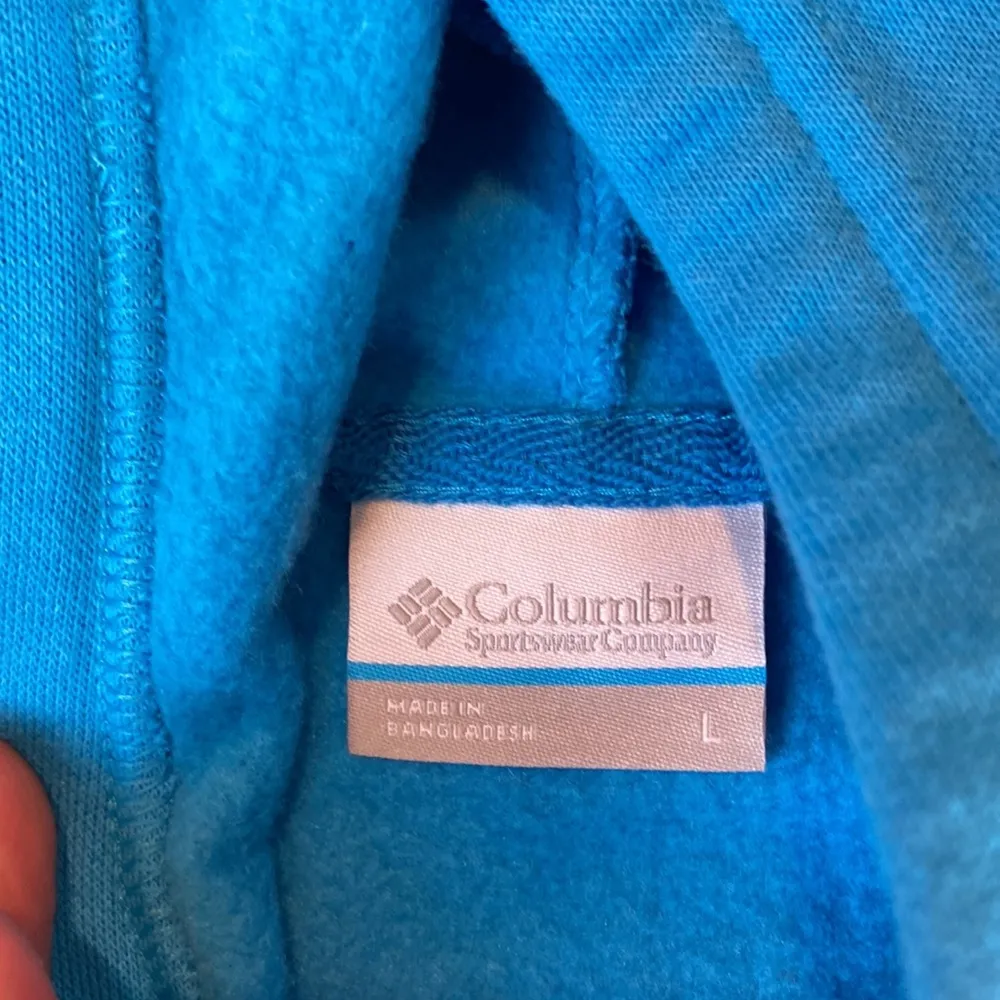 Columbia Hoodie SIZE L - Image 3