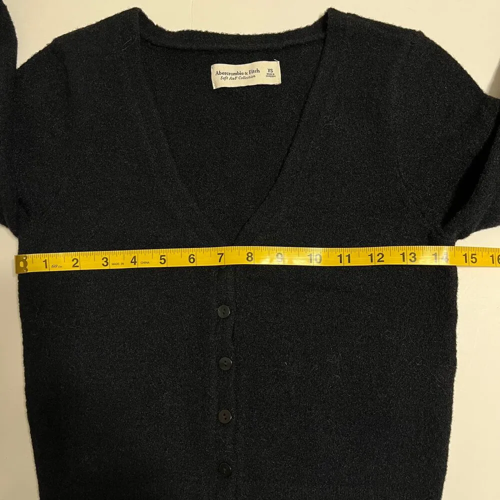 Abercrombie Soft A&F Dreamlush Slim Short Cardigan Sweater Black Size XS Cropped - Image 7