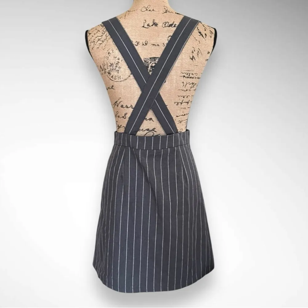 FOREVER 21 CONTEMPORARY Gray Mini Skirt & Suspenders With White Pinstripes | EUC - Image 3