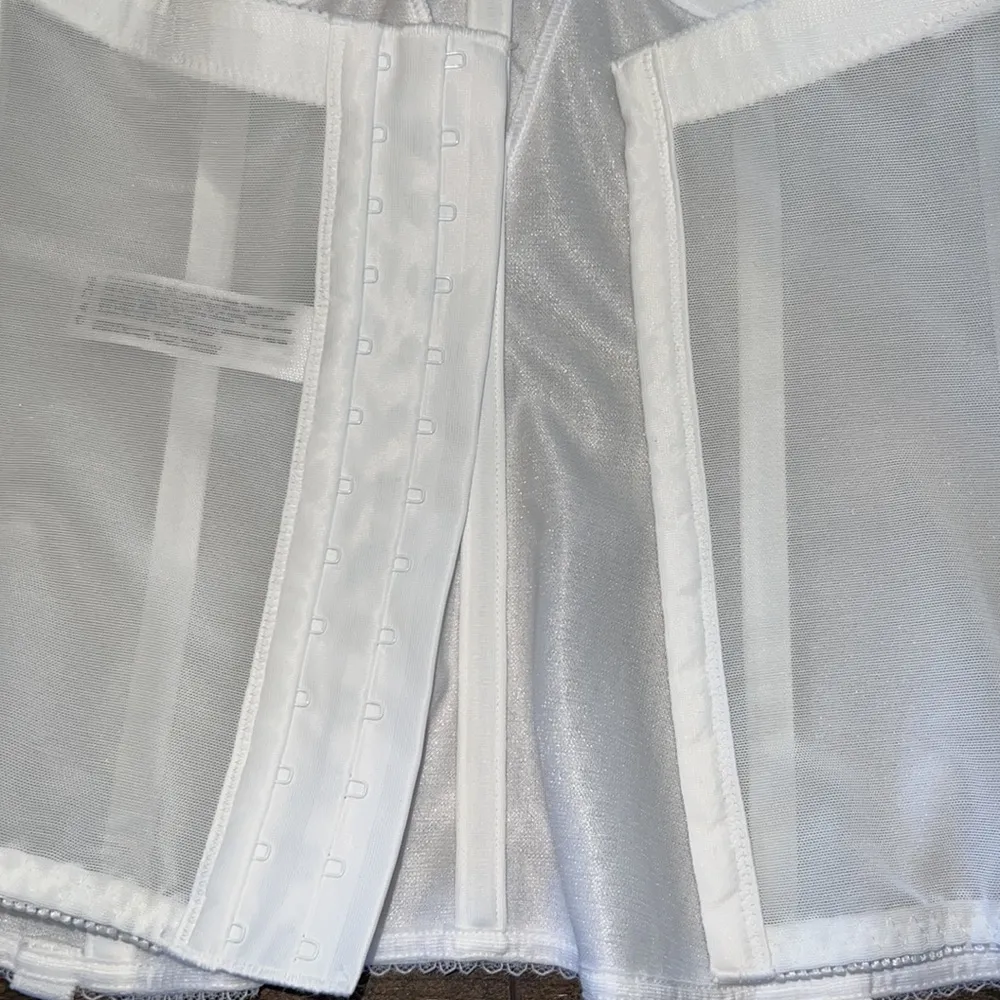 NWT Juliet Underwire Bustier White Size undefined - Image 6