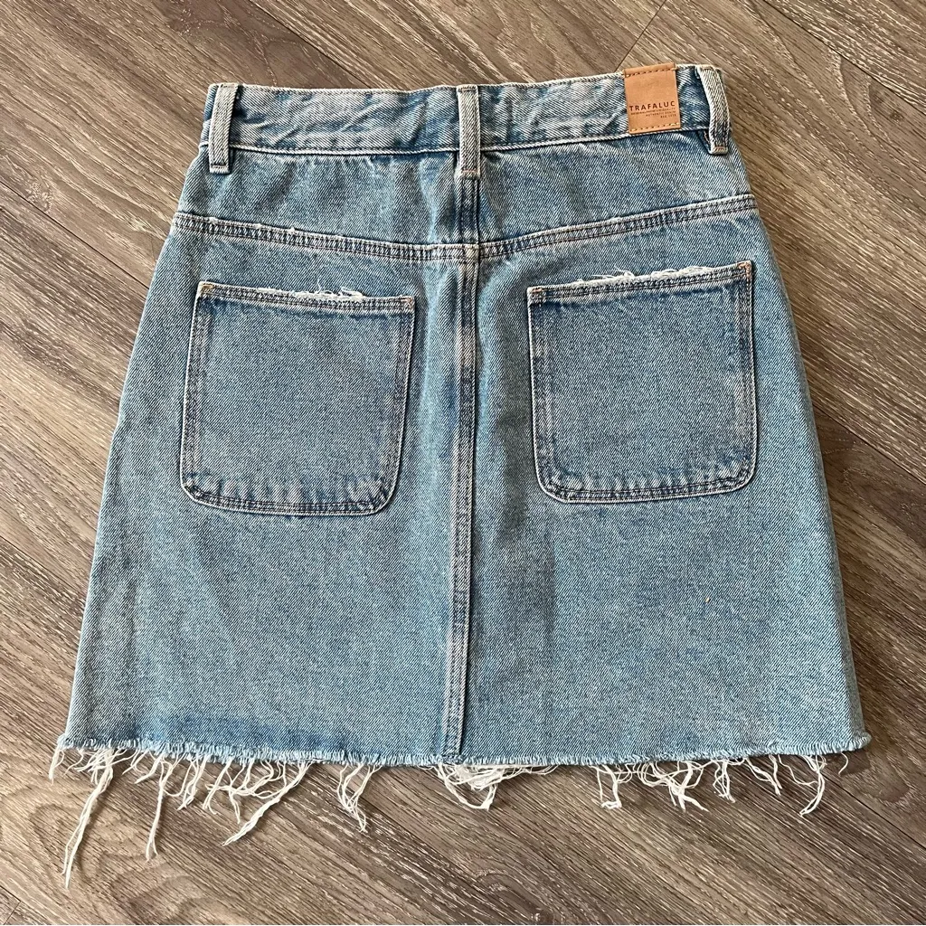 Zara Blue Denim A-Line Skirt with Button Detail - Image 3