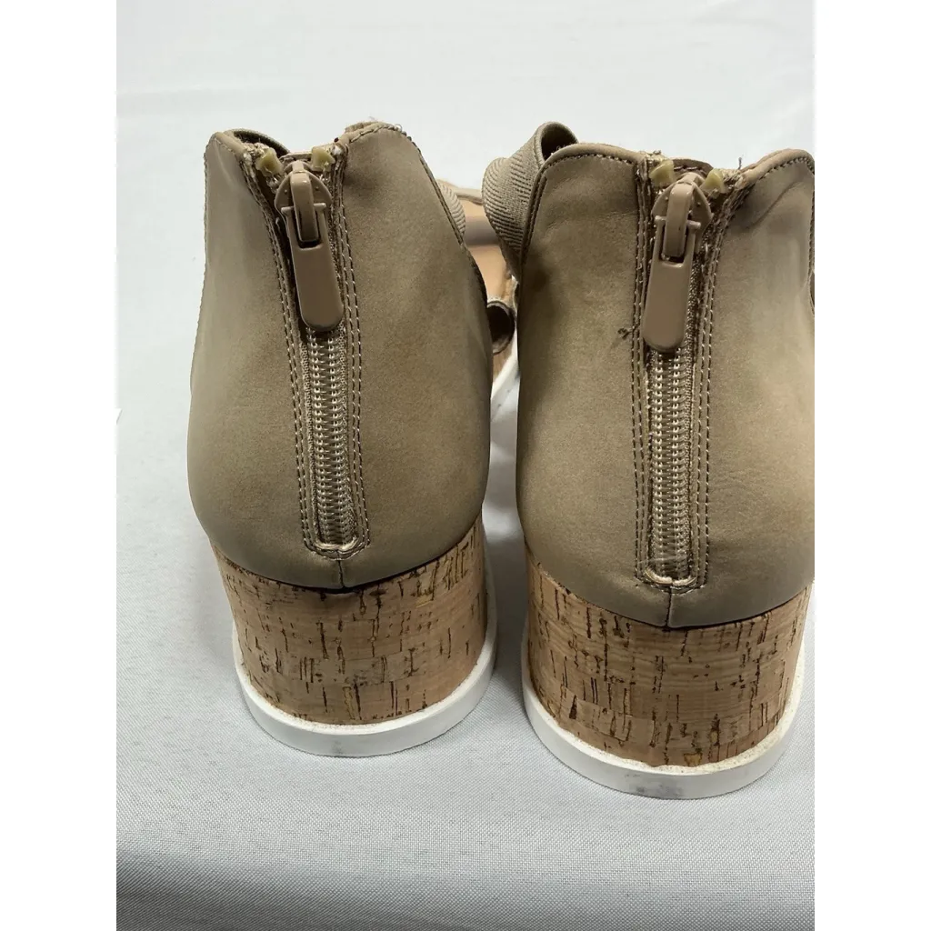 Womans Torrid Wedge Platform Sandals 11W Tan Open Toe Strappy Back Zip - Image 5