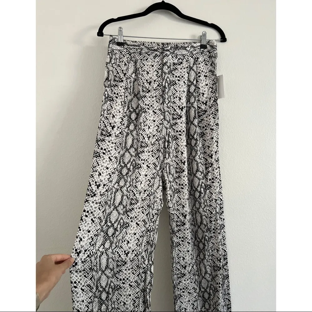 GOOD AMERICAN Snake Print Wide Leg Pants Sz M - Image 4