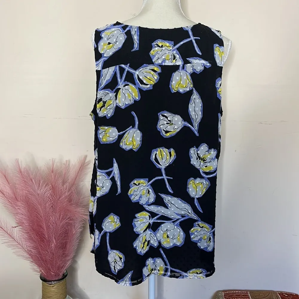 Apt 9 • floral raised Swiss dot sleeveless blouse - Image 60