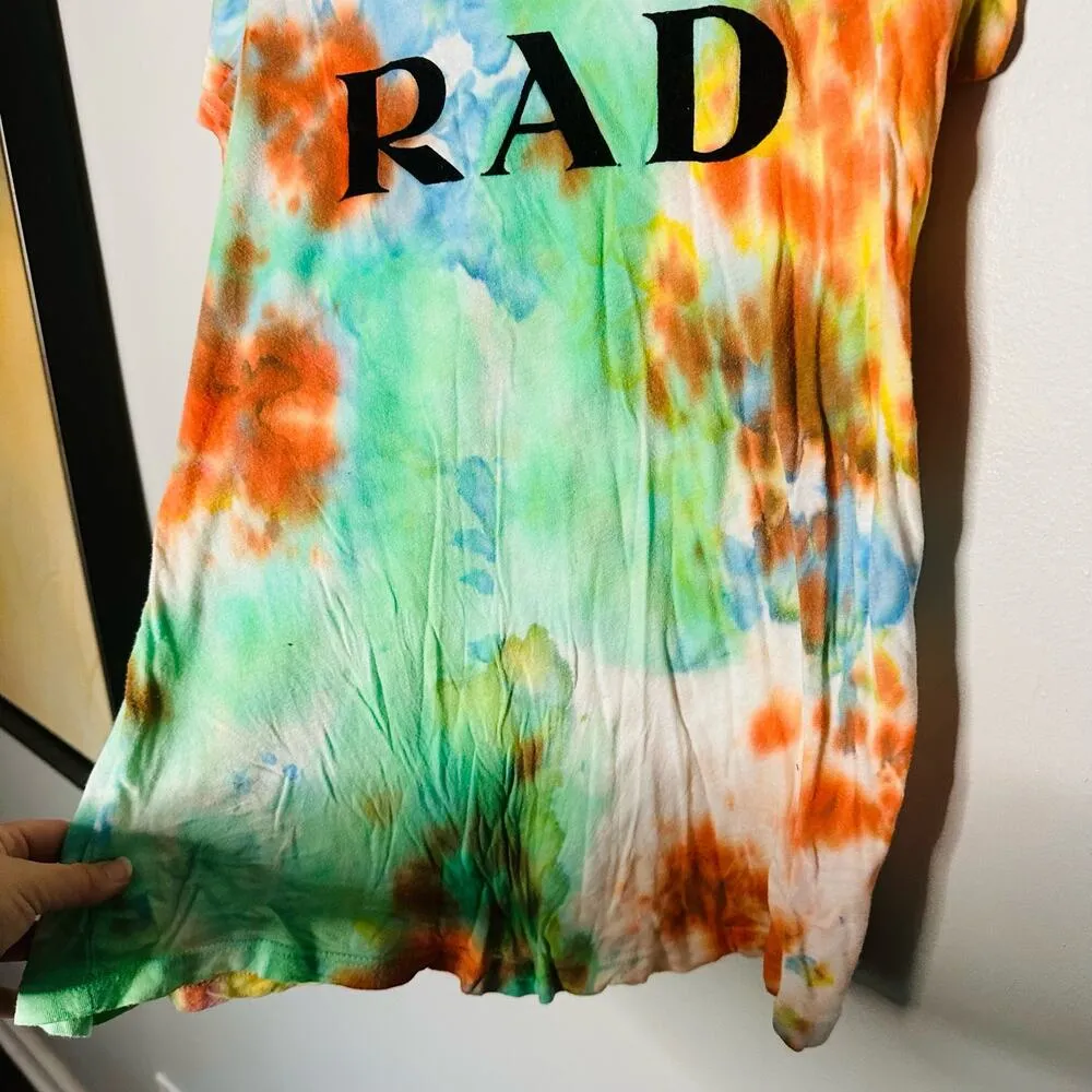 Brandy Melville Green Orange Tye Melville Crewneck Short Sleeve T-Shirt size M - Image 4