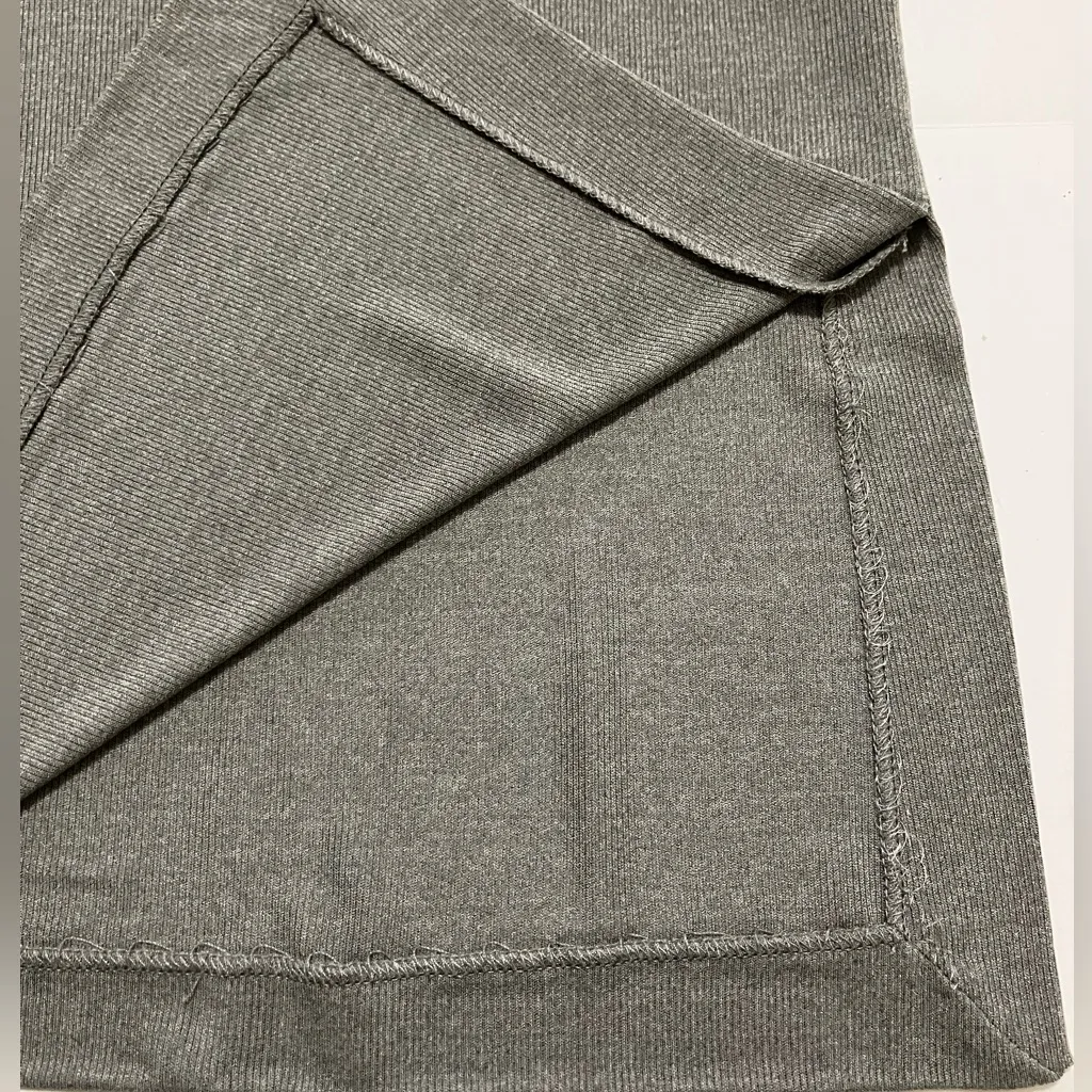 MaxMara Italy Rayon Blend Tee Size L - Image 5