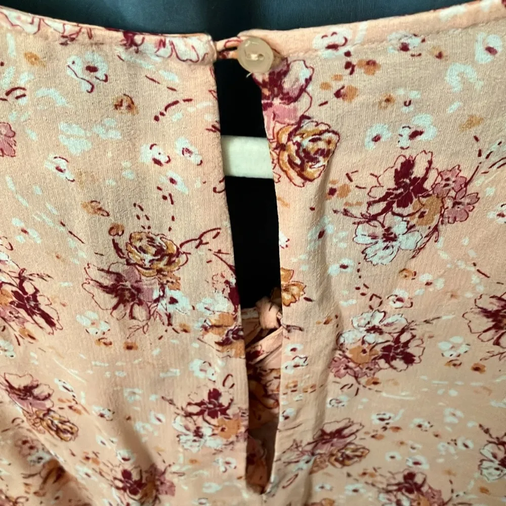 : Peach colored floral Romper- long sleeves with pockets- S - Image 11