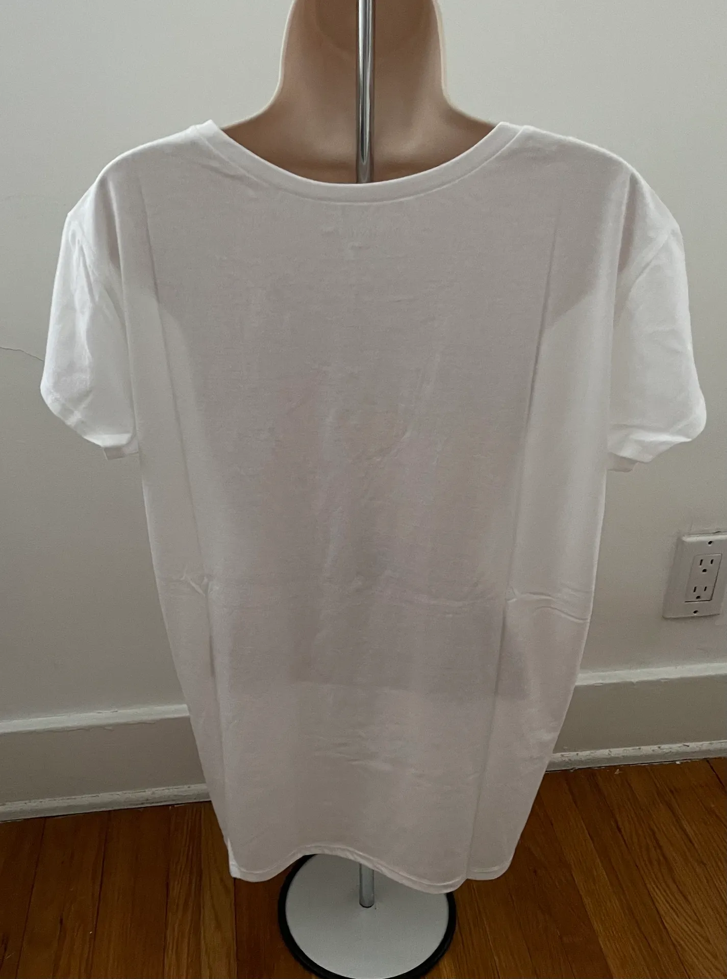 NWT  #BeAMother White Maternity Graphic T-shirt, size L - Image 9