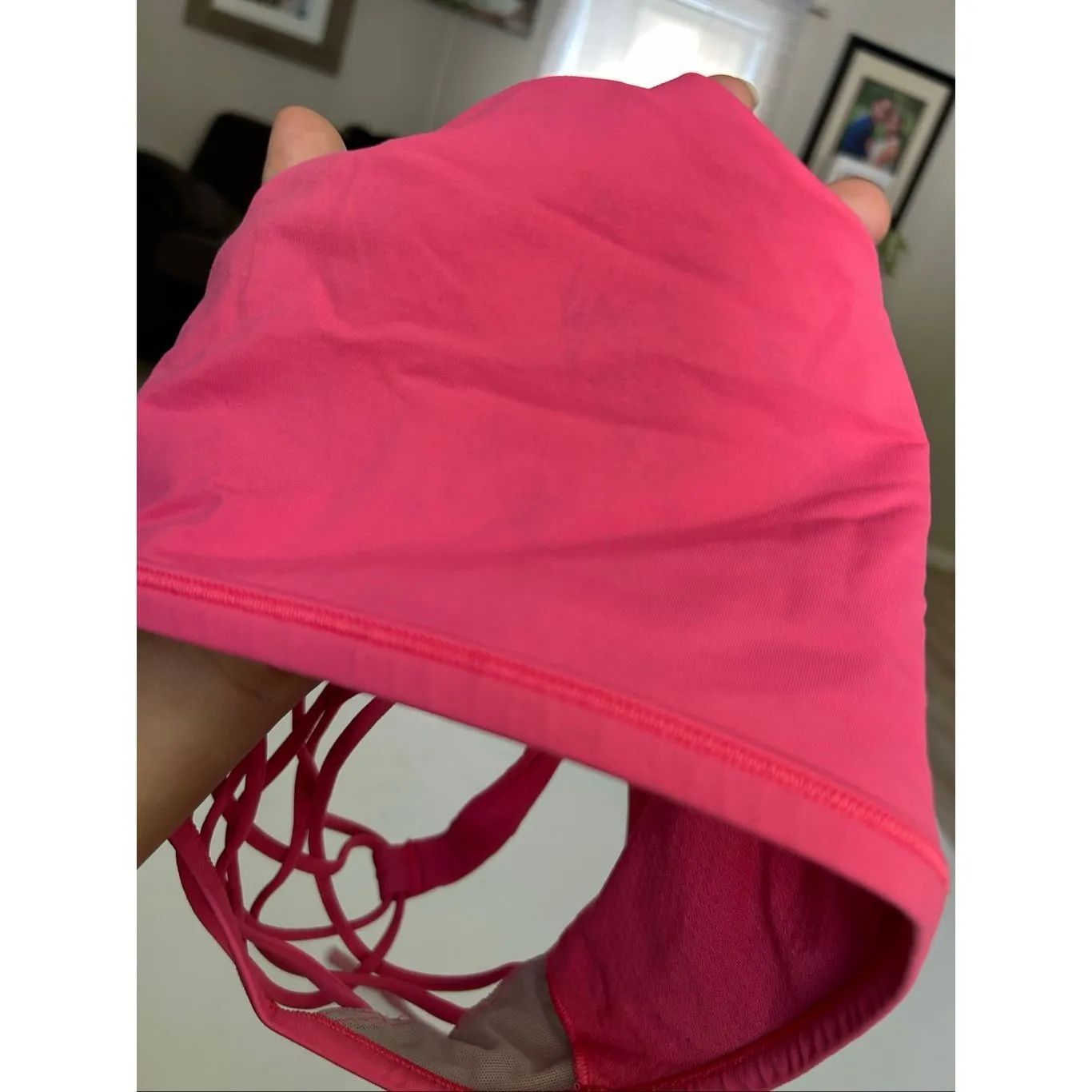 Lululemon Pink Criss Cross Back Sports Bra Women’s Medium Strappy Athletic Yoga - Image 5