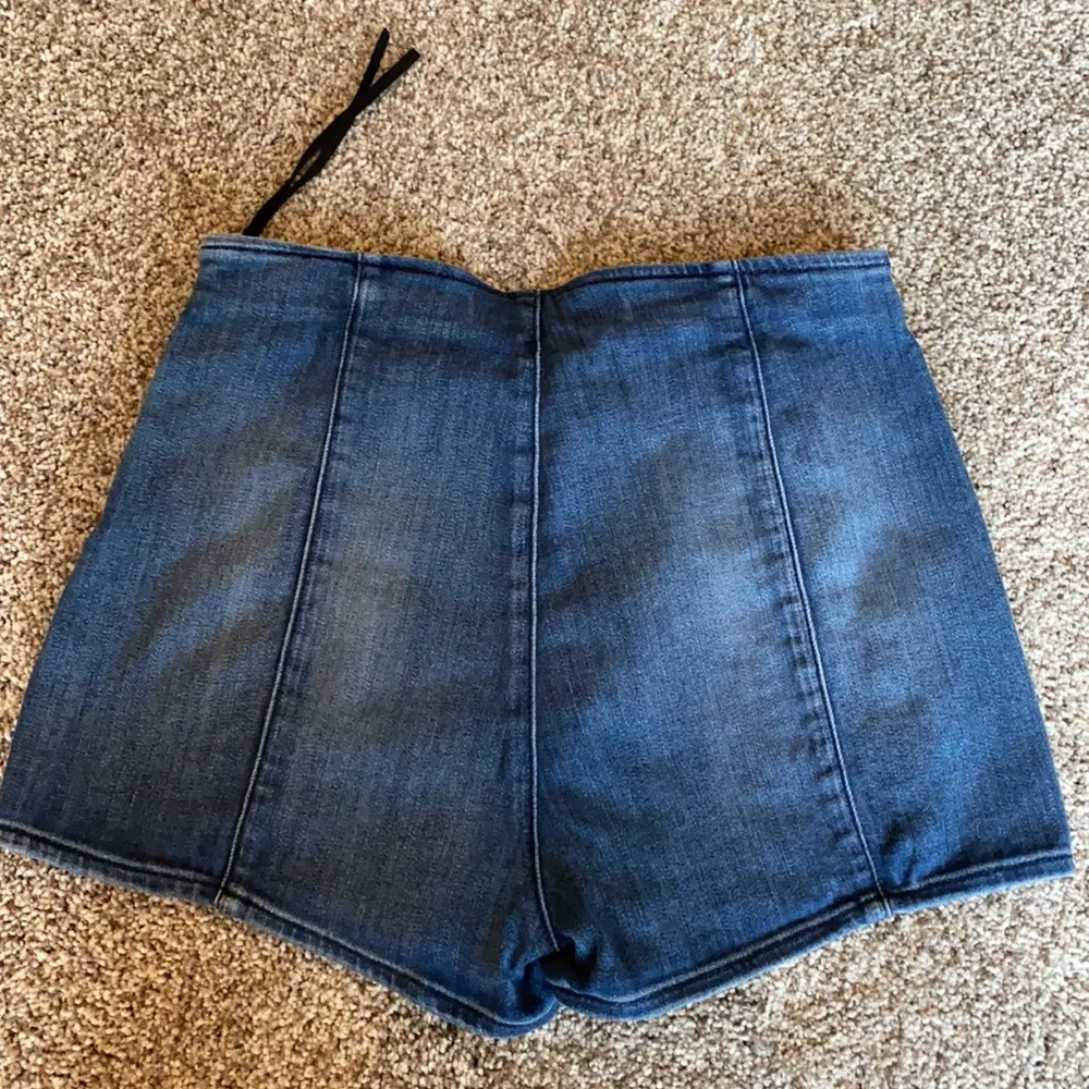 Express Jeans Denim Shorts - Image 4