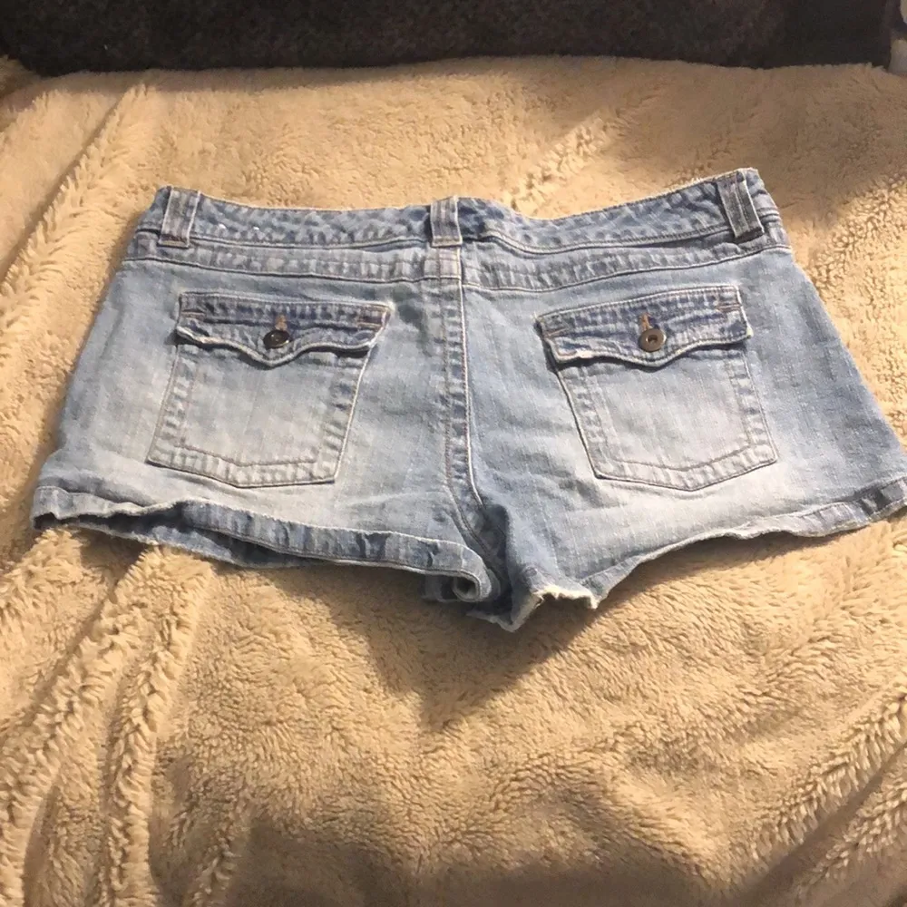 🔹 4 for $30 SO Jean Shorts, size 15 - Image 4