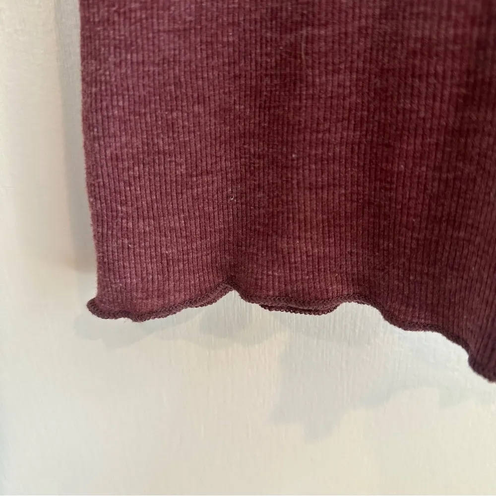 Aeropostale Y2K Tank Top. Size: Medium. Color: Maroon. - Image 5