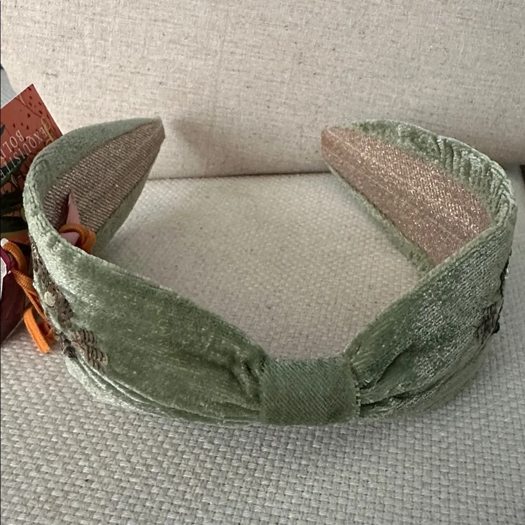 Embroidered Green velvet Headband - Image 6