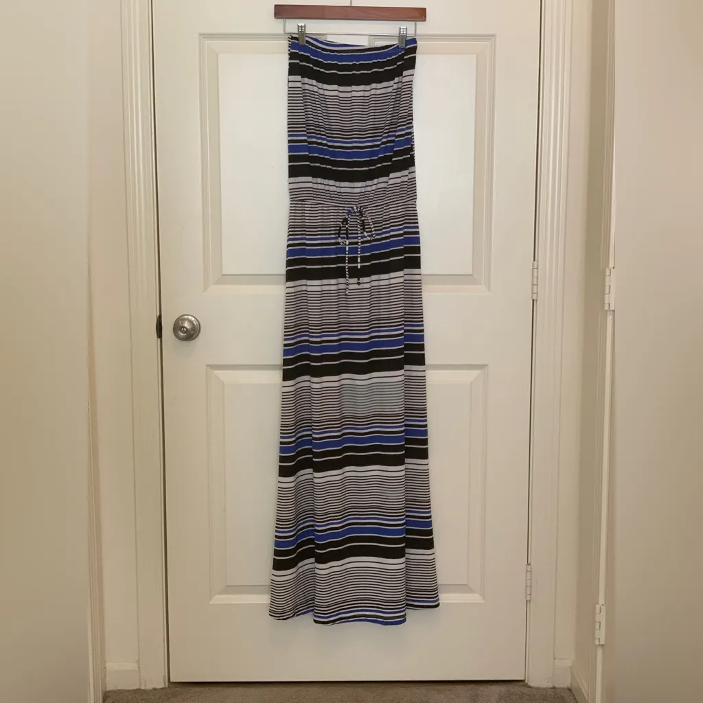 Cruisewear & Company Striped Halter Maxi Dress. Size - Image 2