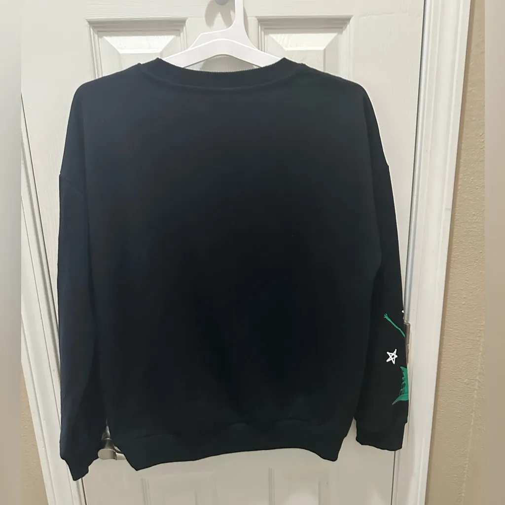 Wicked Reversible Sequins Embroidery Black Sweatshirt size Small - Image 4