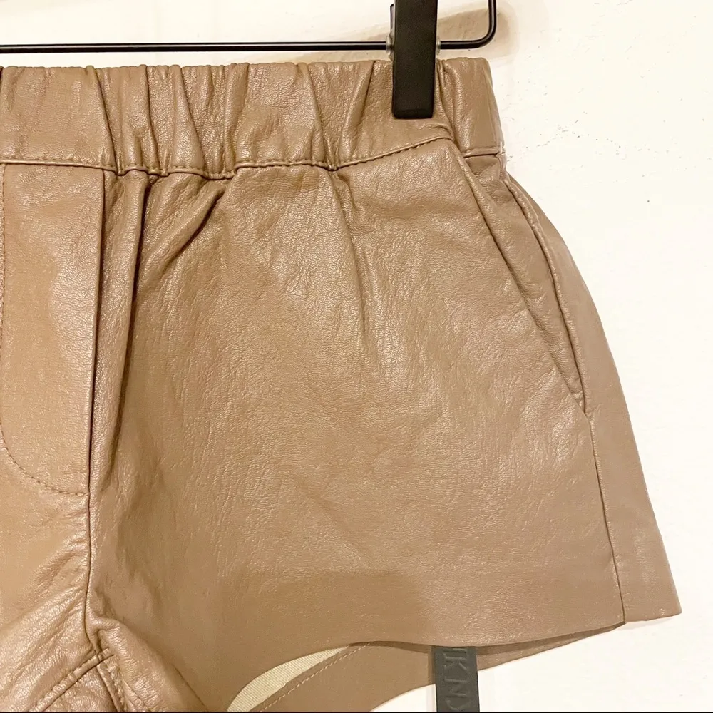 Blank nyc faux leather shorts - Image 3