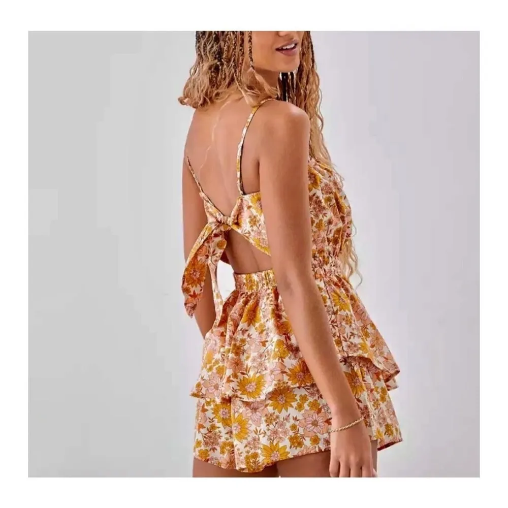 American Eagle Floral Tiered Ruffle Cut Out Back Romper L - Image 2