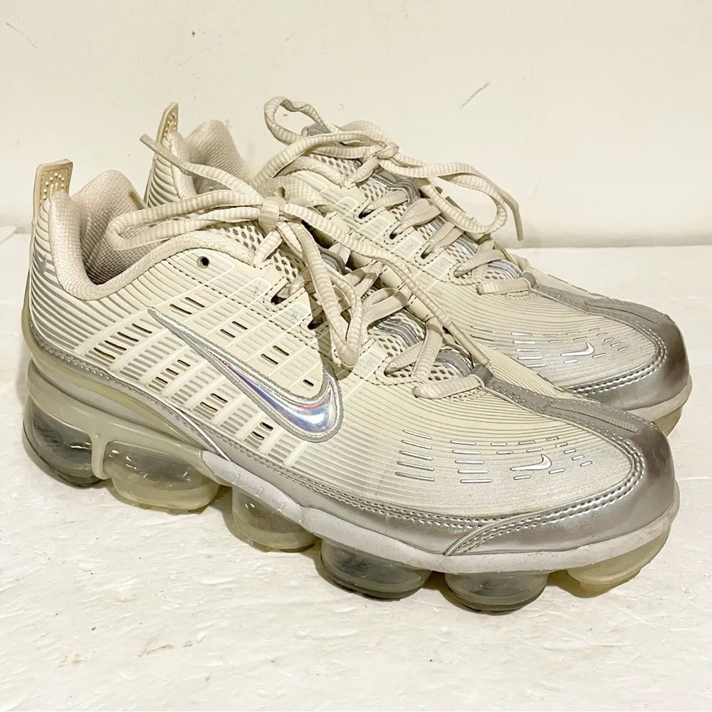 Nike Size 9 Air Vapormax 360 Women's Fossil / Metallic Silver Low Top Sneaker - Image 3