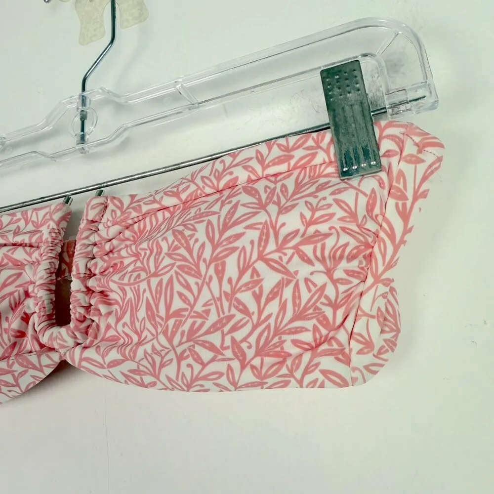 NWOT  Genevieve Bikini Top Rosette White Micro Leaves Pink Size Small S NEW - Image 4