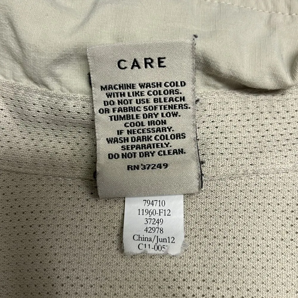 REI Women’s Beige Outdoor Hiking Button Up Collar Shirt w/ Venting Panels - Image 16