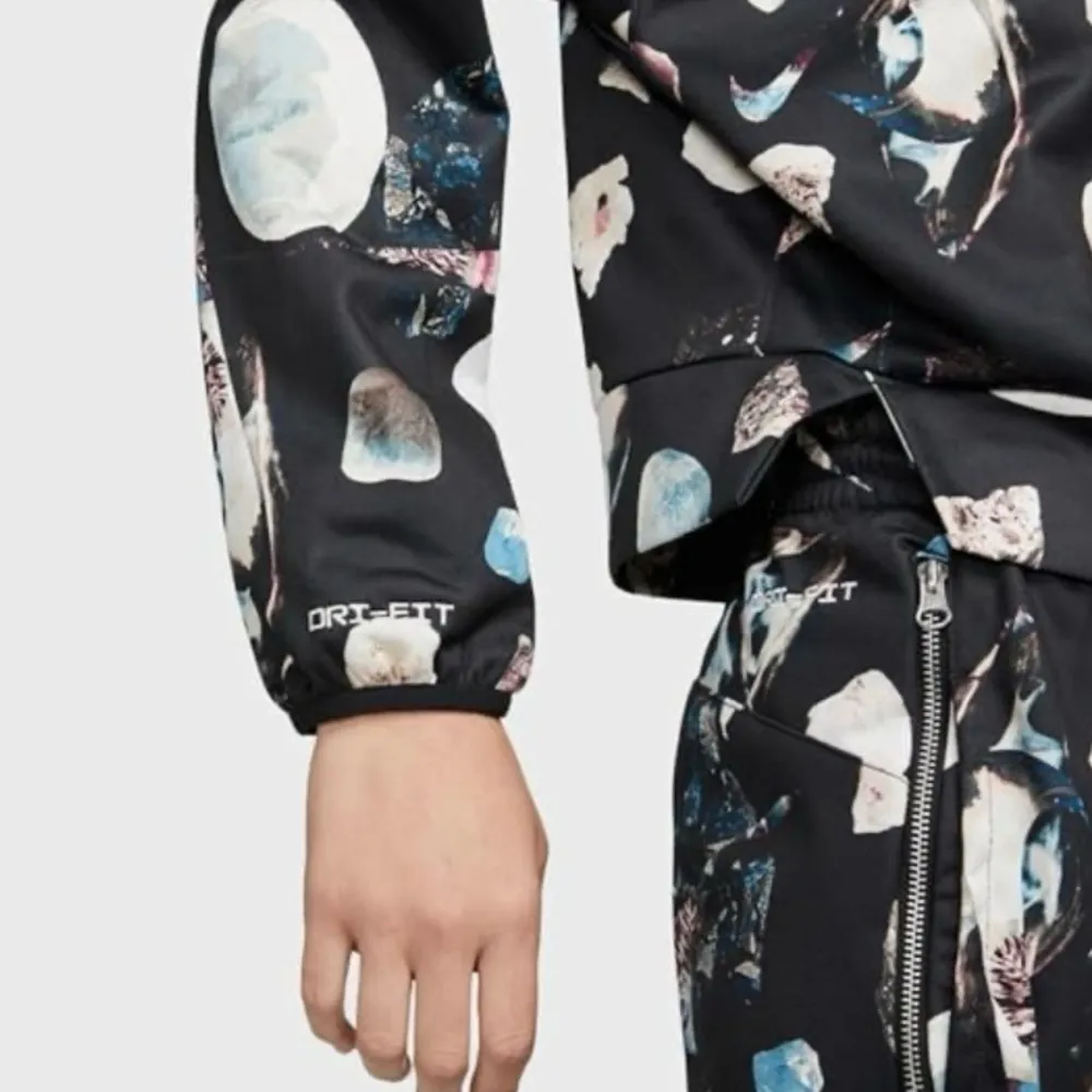 Nike Dri-FIT Swoosh Fly Standard Issue Women’s Pullover Basketball Sweatshirt XS - Image 2