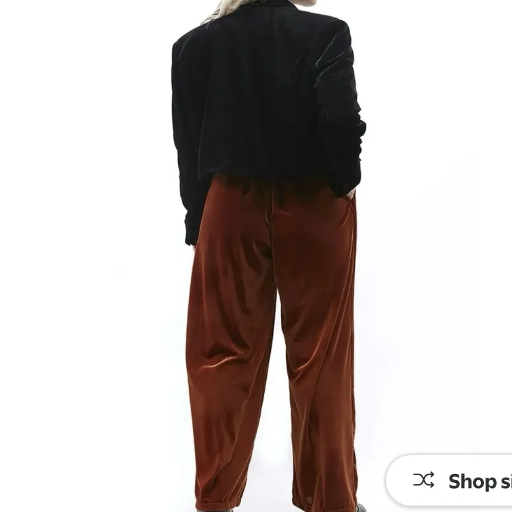NWT oat New York high waisted rust velvet pant Brown - Image 2