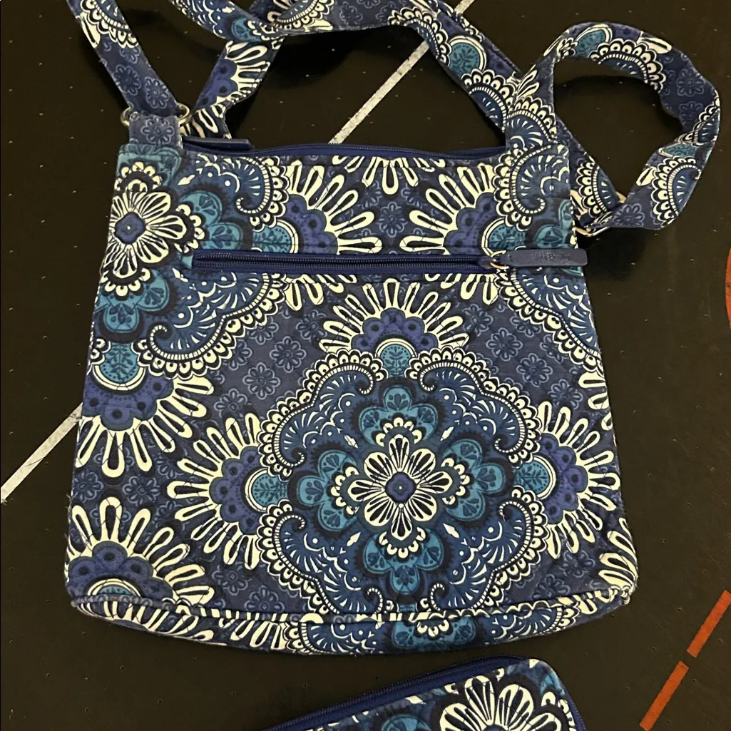 Vera Bradley Blue Tapestry pattern crossbody bag and wallet set quilted preppy - Image 2