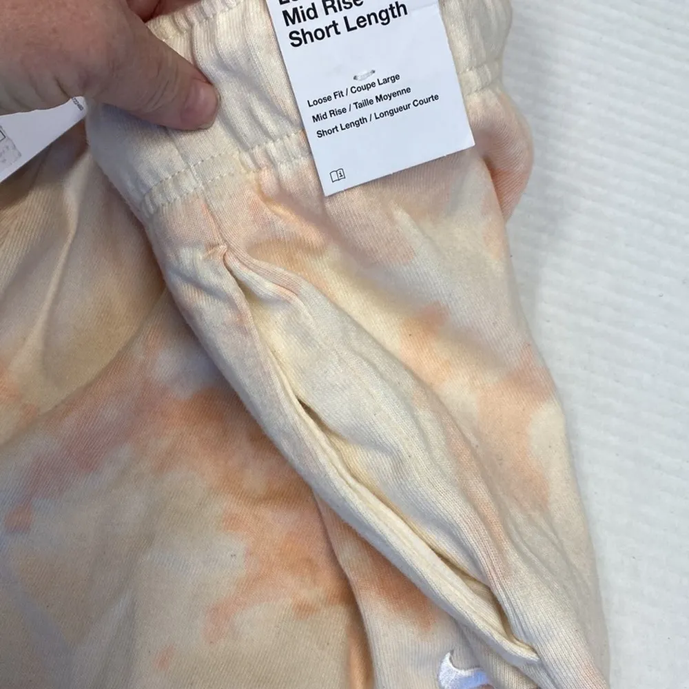 NWT Nike Loose fit mid rise short length size XXL (b18) - Image 6