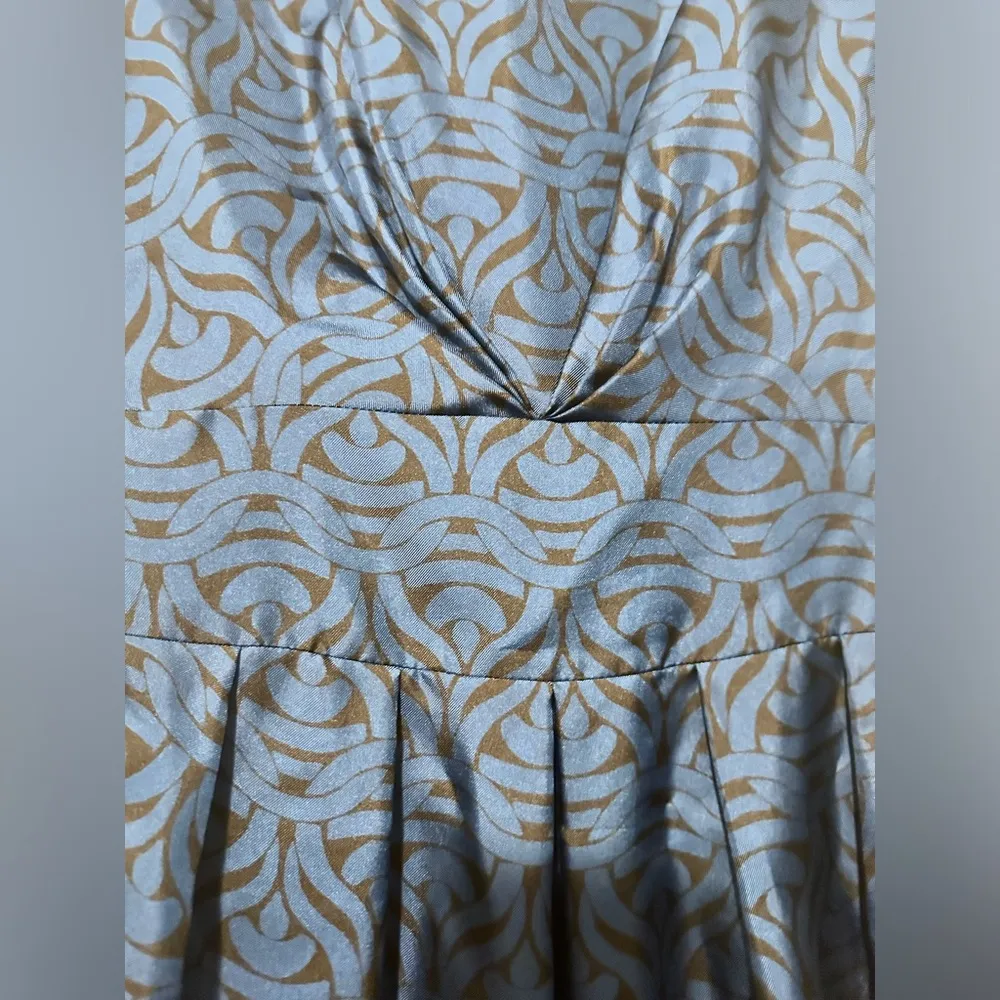 Banana Republic 100% Silk Blue Black Pleated Cap Sleeve Lined Dress size 2 - Image 3