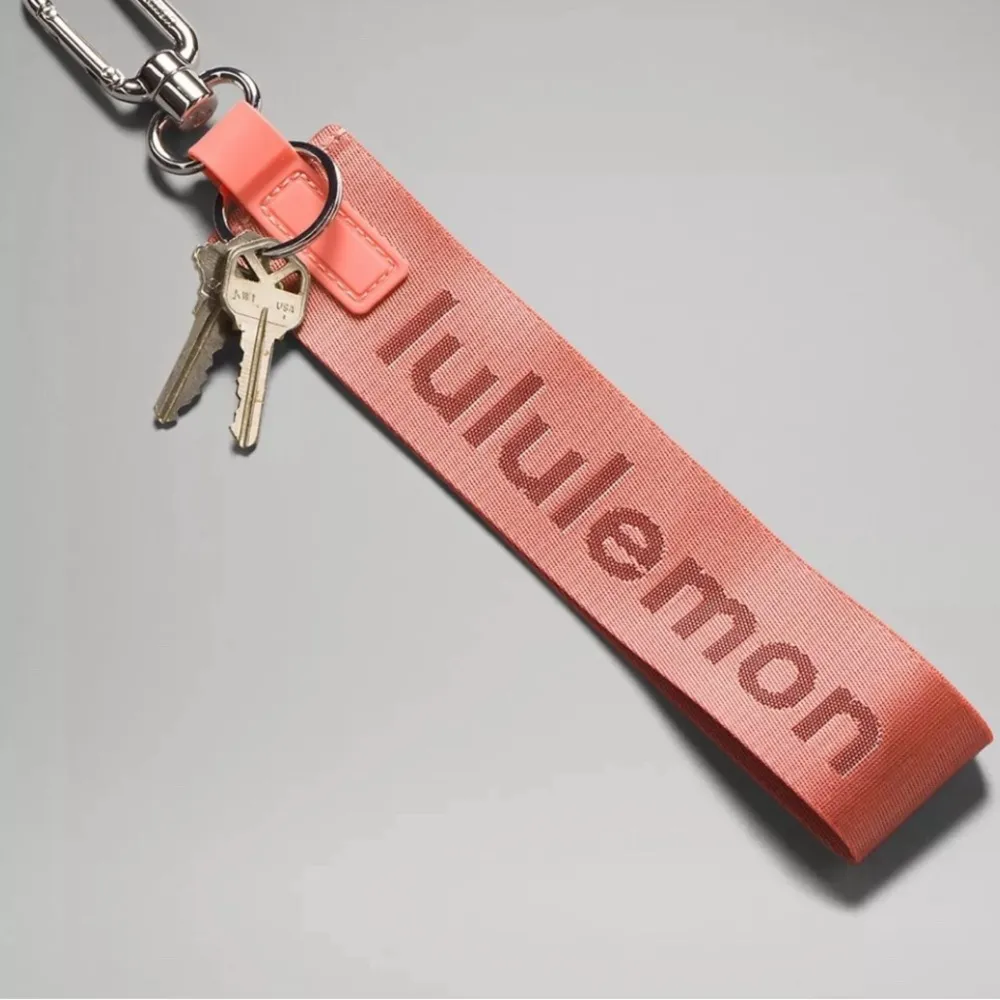 Lululemon Never Lost Keychain-‎ Raspberry Cream/Wine Berry NEW! RETIRED COLOR - Image 2