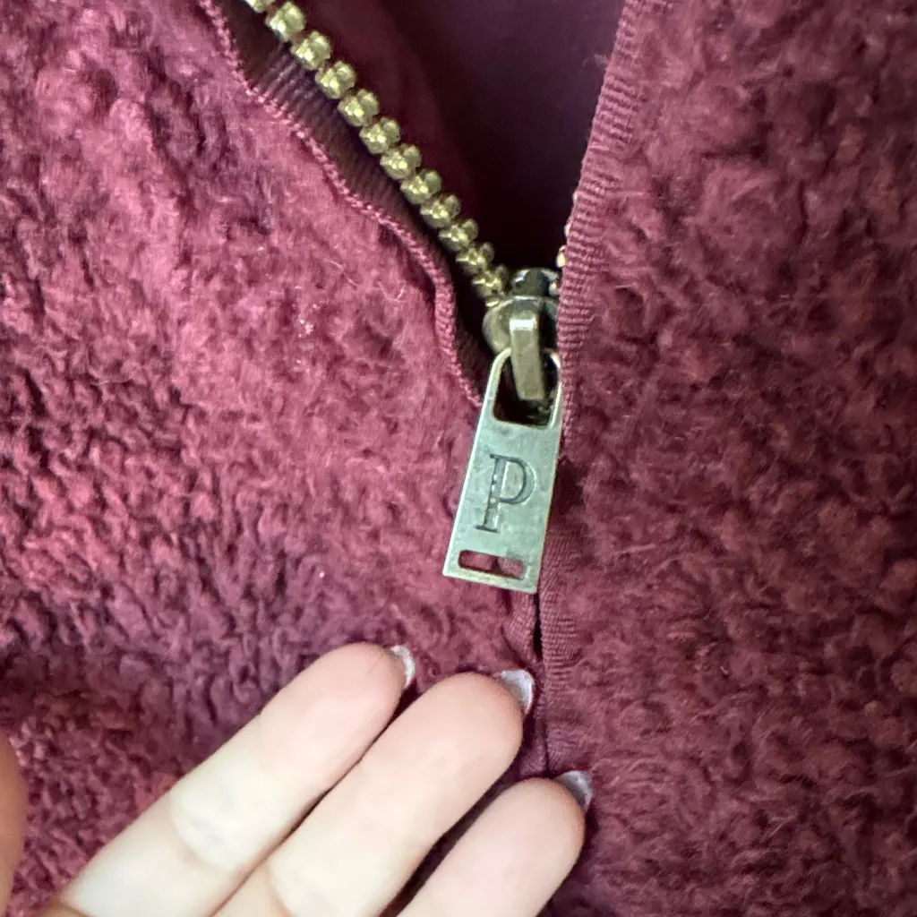 Pendleton Burgundy Sherpa/wool zip up Jacket with Plaid accents - Image 4